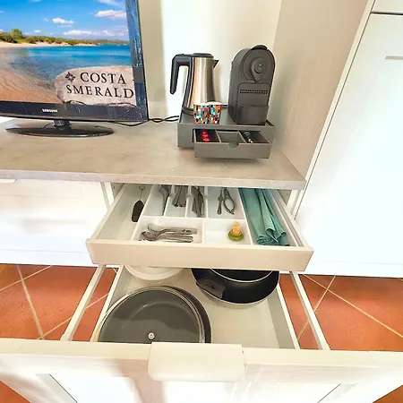 Apartmán 6 Pax - Pool, Parking & Wifi - By Coral Porto Cervo