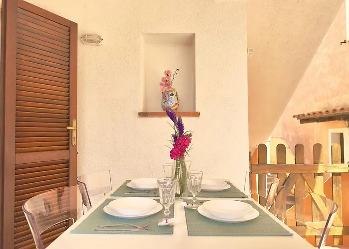 6 Pax - Pool, Parking & Wifi - By Coral * Porto Cervo