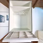 아파트 6 Pax - Pool, Parking & Wifi - By Coral